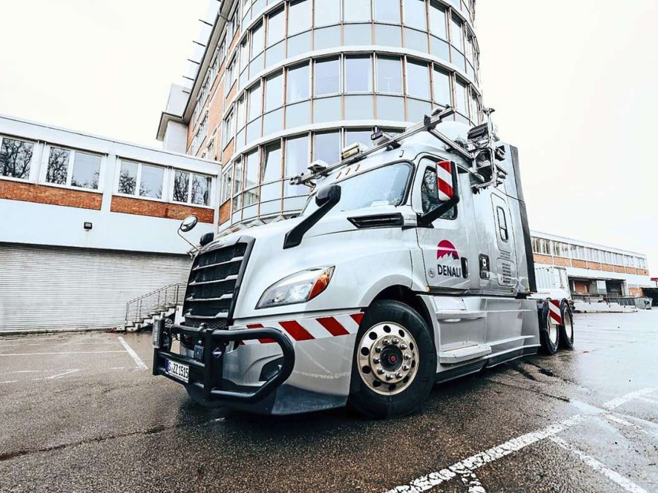 Daimler Truck in Untertürkheim: Neues Entwicklungszentrum für autonomes Fahren
