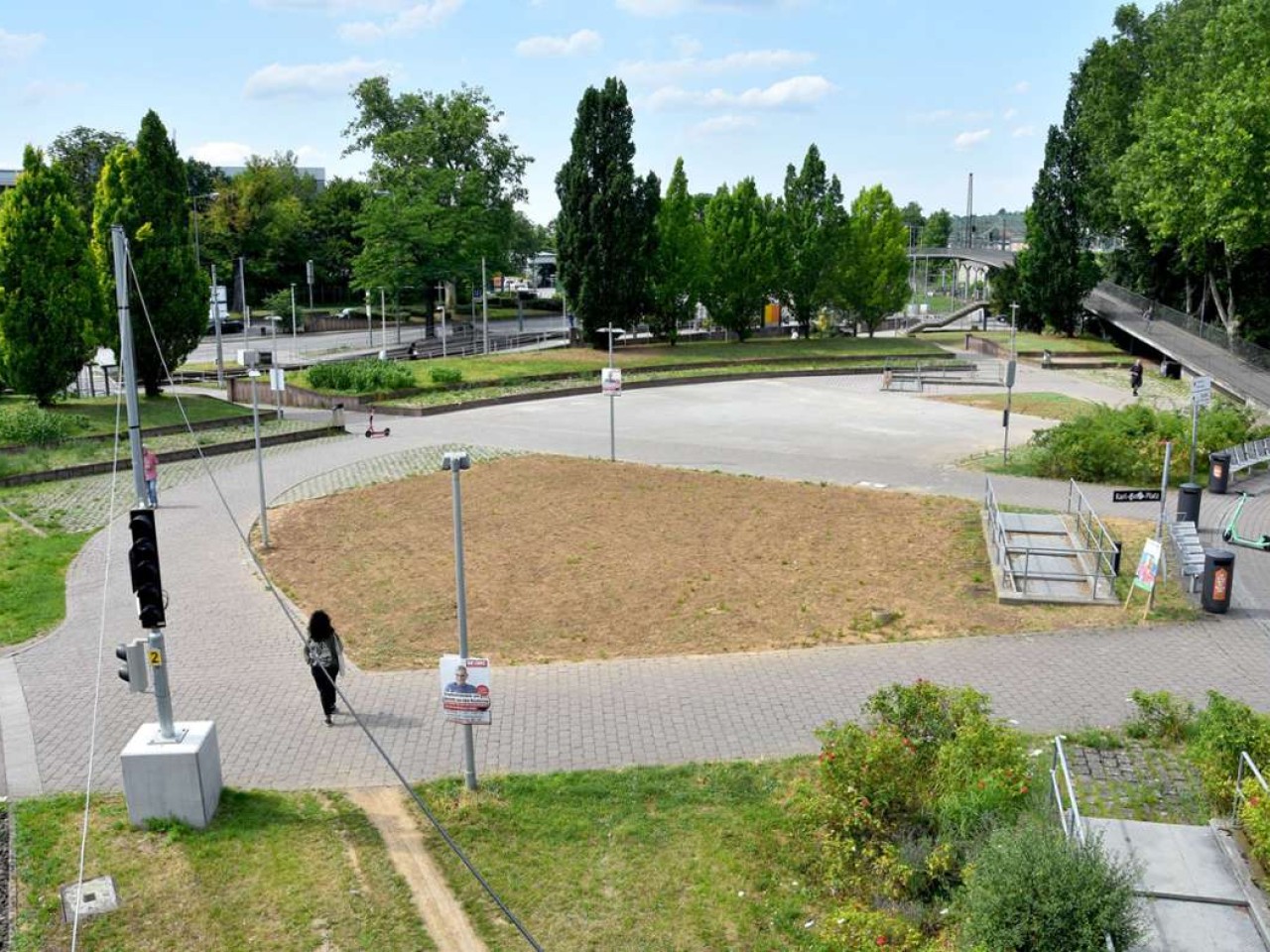 Städtebau in Untertürkheim: Nach Bauende: öder Verkehrsknoten