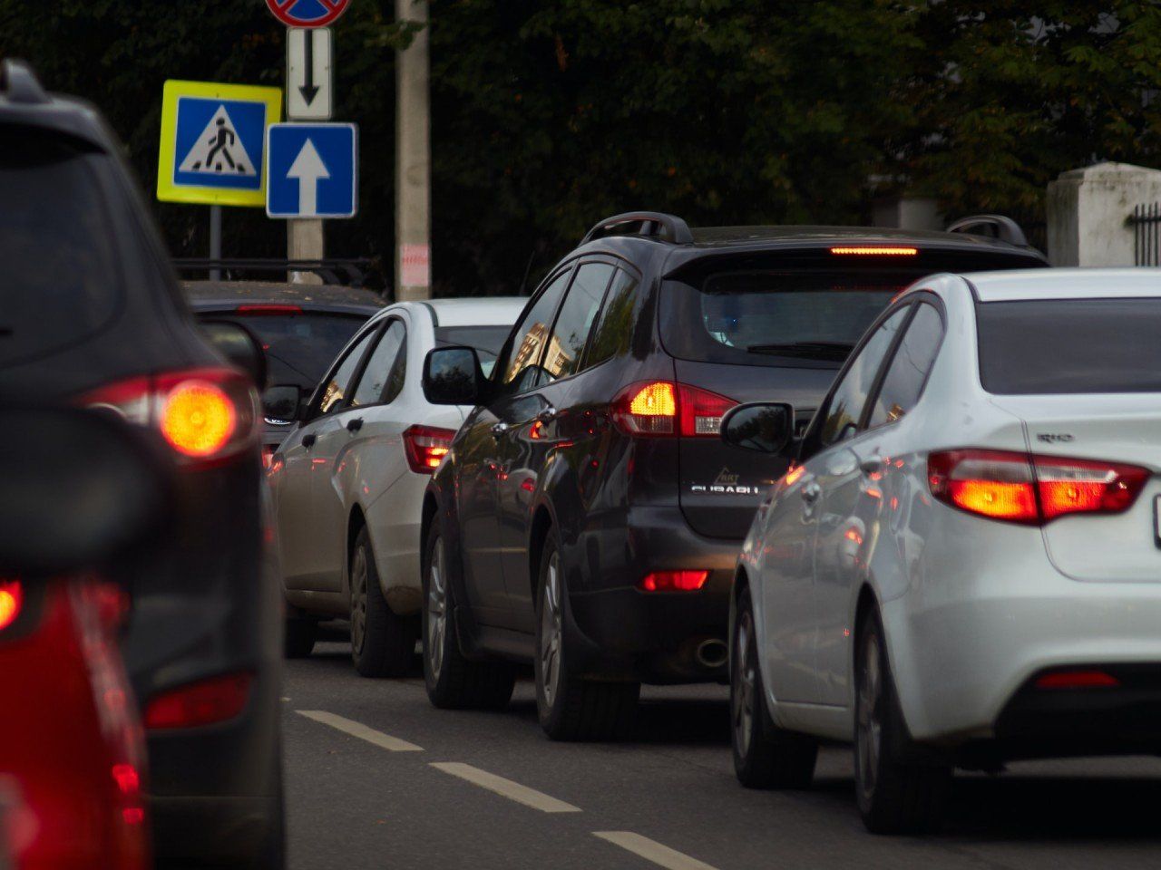 Langfristige Kanalarbeiten führen zu Verkehrschaos