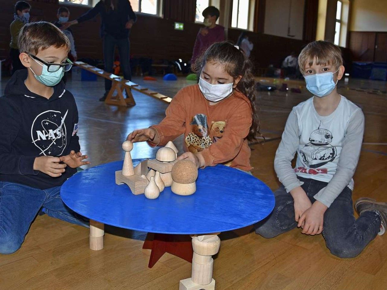 Schule in Wangen: Sportliche Spende für Wilhelmsschule