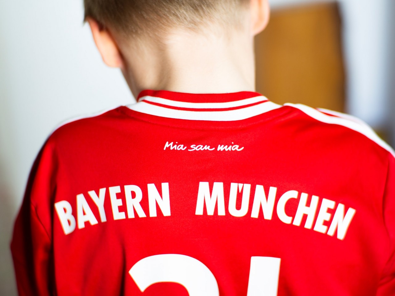 Die Trikots des FC Bayern München seit 1965