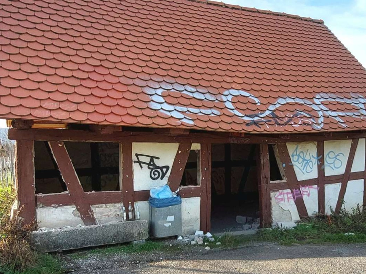 Weinberge in Stuttgart-Untertürkheim: Zerstörungswut an den Schutzhütten